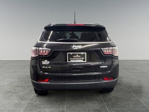 Used 2022 Jeep Compass Latitude w/ Convenience Group AWD/4WD image 23