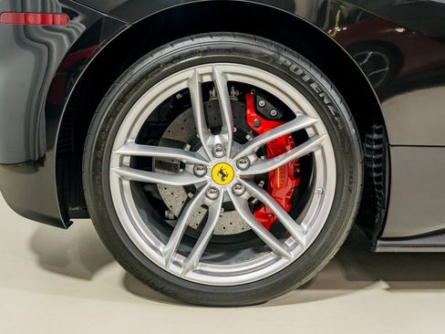 Used 2018 Ferrari 488 Spider RWD image 25