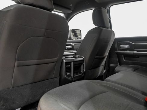 Used 2024 RAM 3500 Big Horn w/ Night Edition AWD/4WD image 38