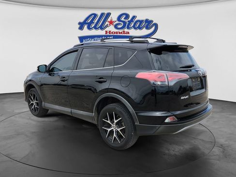 Used 2018 Toyota RAV4 SE w/ Power Extra Value Package FWD image 3
