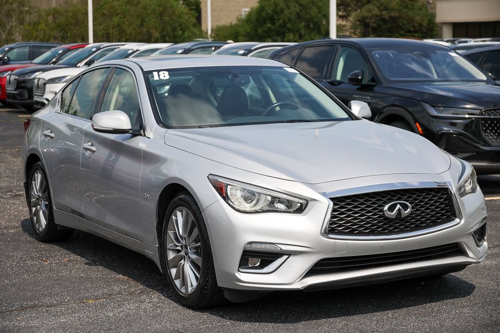 Used 2018 INFINITI Q50 Luxe w/ Essential Package (3.0T Luxe) AWD/4WD image 39
