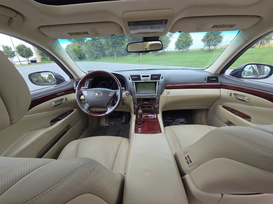 Used 2008 Lexus LS 460 RWD image 14
