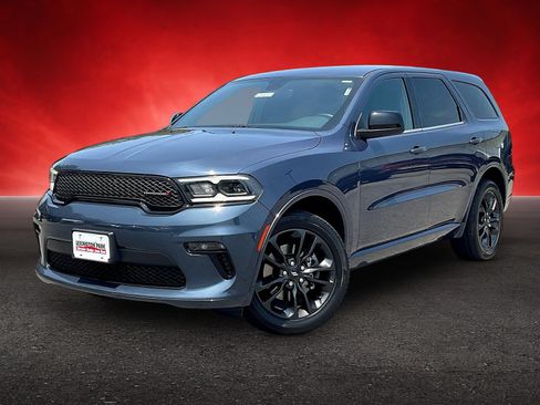 Used 2021 Dodge Durango SXT AWD/4WD image 3