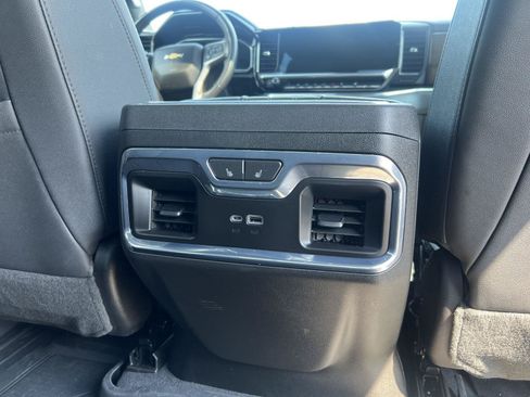 Used 2023 Chevrolet Silverado 1500 High Country w/ High Country Premium Package AWD/4WD image 15
