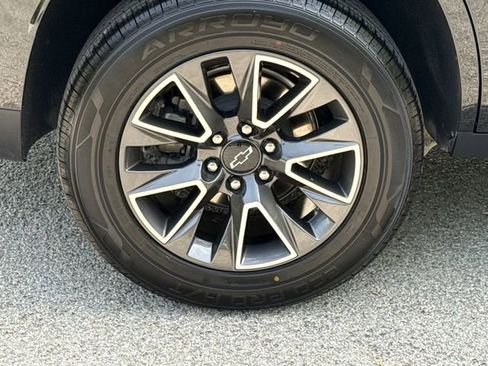 Used 2023 Chevrolet Tahoe Z71 w/ Luxury Package image 10