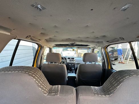 Used 2001 Nissan Xterra SE image 15