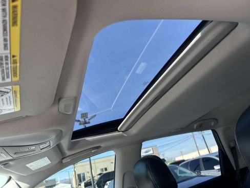 Used 2019 INFINITI QX60 Luxe w/ Essential Package image 15