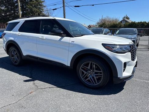 New 2026 Ford Explorer ST-Line AWD/4WD image 7