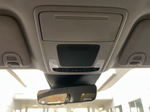 Certified 2025 Honda Pilot EX-L image 16