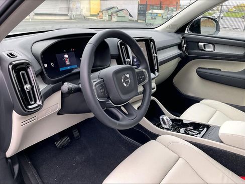 New 2026 Volvo XC40 B5 Plus w/ Protection Package Premier image 8