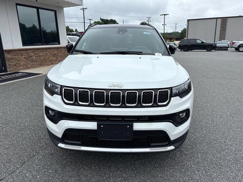 Used 2023 Jeep Compass Limited w/ Elite Group AWD/4WD image 12