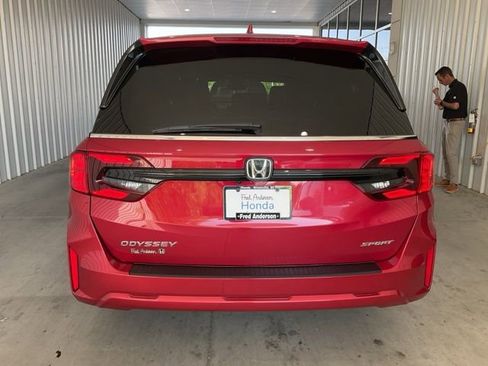 Used 2025 Honda Odyssey Sport-L image 23
