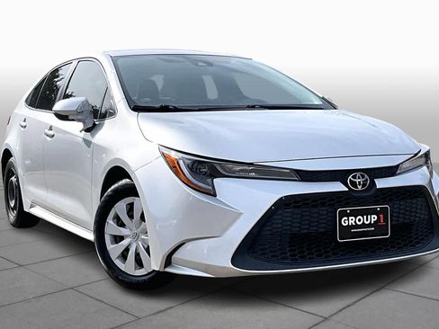 Used 2020 Toyota Corolla L image 3