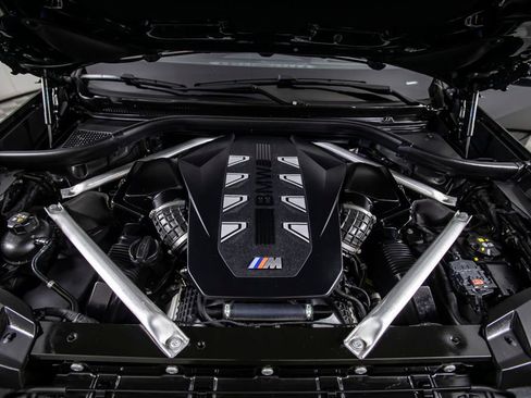 Used 2025 BMW X7 M60i AWD/4WD image 47