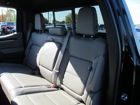 Certified 2025 GMC Sierra 1500 SLT w/ SLT Convenience Package image 22