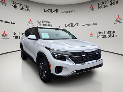 Used 2024 Kia Seltos LX AWD/4WD image 5