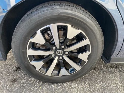 Used 2025 Honda Odyssey EX-L image 12