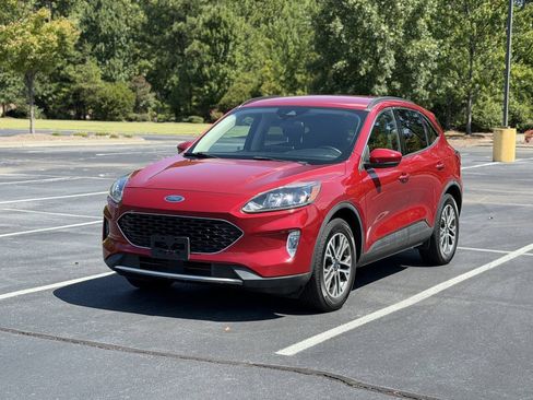 Used 2020 Ford Escape SEL AWD/4WD image 3