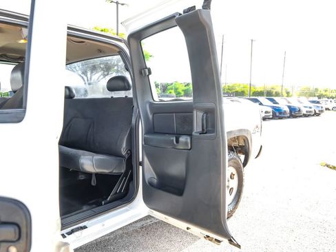 Used 2000 Chevrolet Silverado 1500 4x4 Extended Cab w/ Firm Ride Suspension Pkg image 36