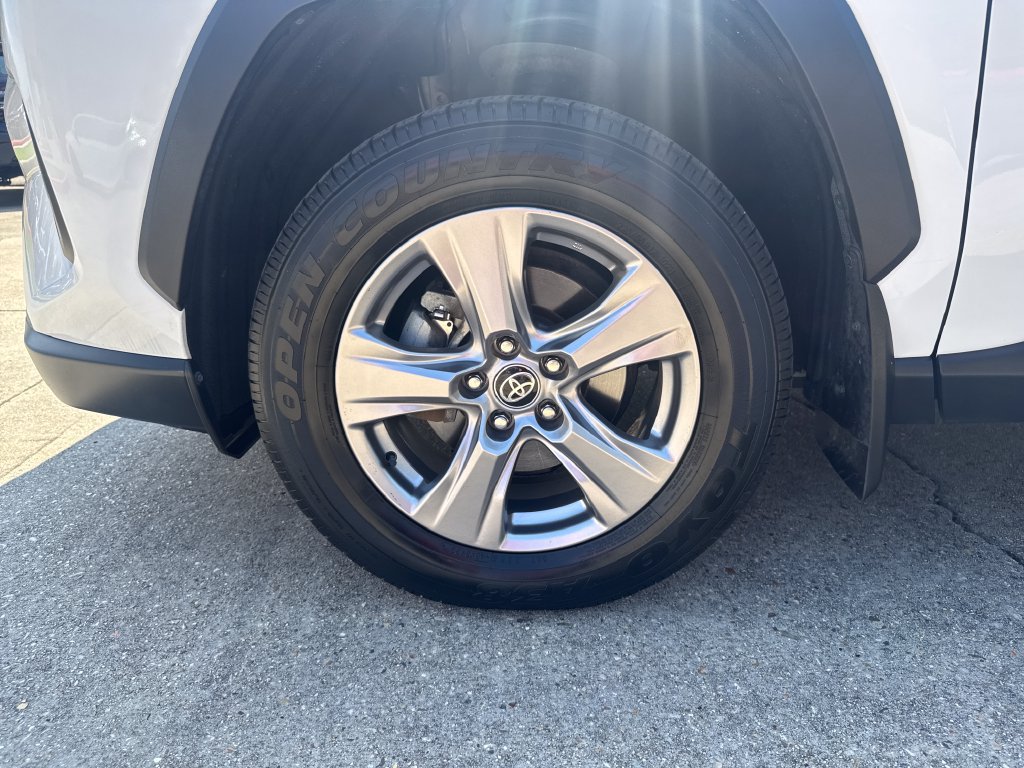 Certified 2023 Toyota RAV4 XLE w/ Convenience Package FWD image 34