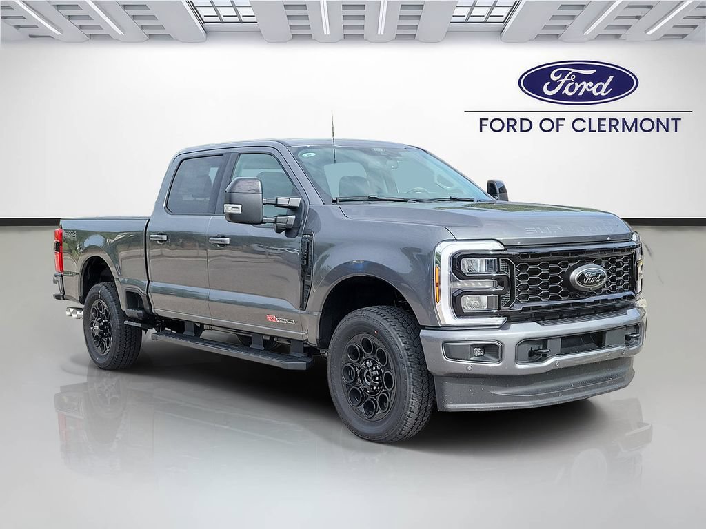 New 2026 Ford F350 Lariat w/ Black Appearance Package AWD/4WD 360° Tour