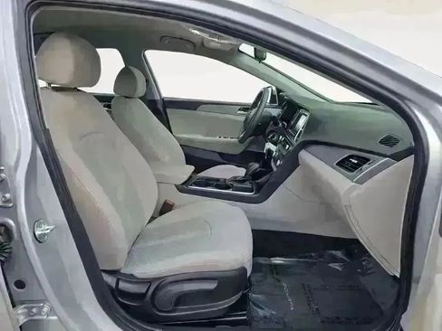 Used 2018 Hyundai Sonata SE image 15