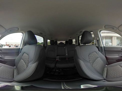 Used 2025 Nissan Pathfinder SV AWD/4WD image 45