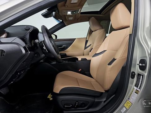Used 2024 Lexus ES 350 w/ Premium Package image 15