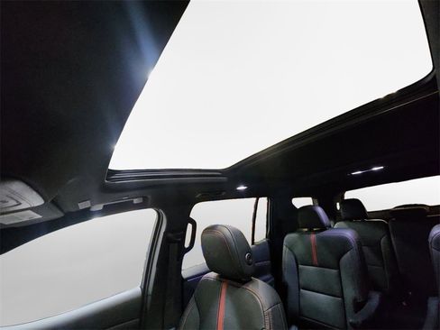 Certified 2024 Chevrolet Traverse RS w/ LPO, Floor Liner Package image 23