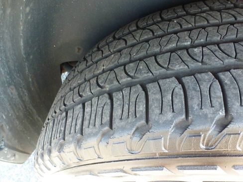 Used 2015 GMC Acadia SLE AWD/4WD image 41