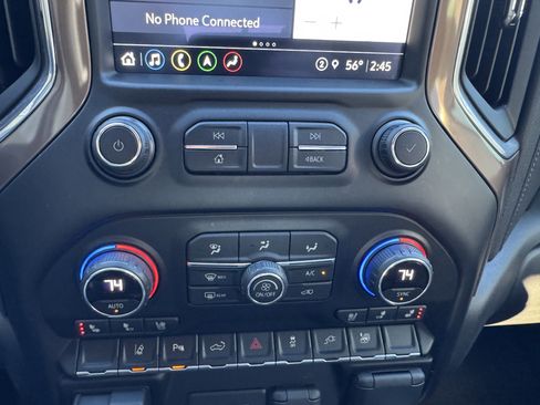 Used 2021 Chevrolet Silverado 2500 High Country image 19