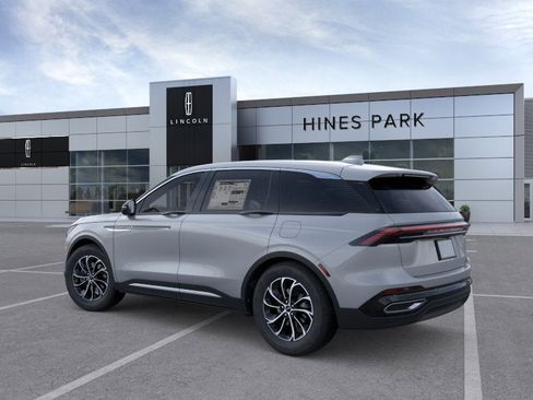 New 2026 Lincoln Nautilus Premier w/ Equipment Group 102A AWD/4WD image 4