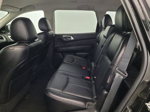 Used 2020 Nissan Pathfinder SL AWD/4WD image 18