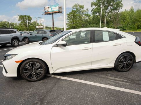 Used 2019 Honda Civic EX image 3