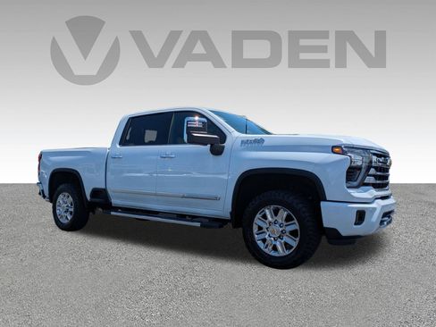 New 2026 Chevrolet Silverado 2500 High Country w/ Technology Package AWD/4WD image 3