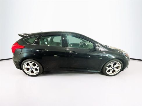 Used 2014 Ford Focus ST w/ Equipment Group 202A FWD image 6