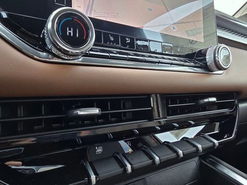 New 2026 GMC Canyon AT4 image 19