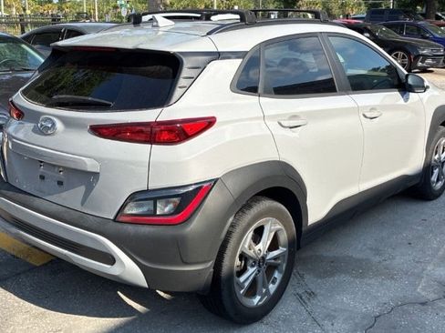 Used 2023 Hyundai Kona SEL w/ Convenience Package FWD image 5