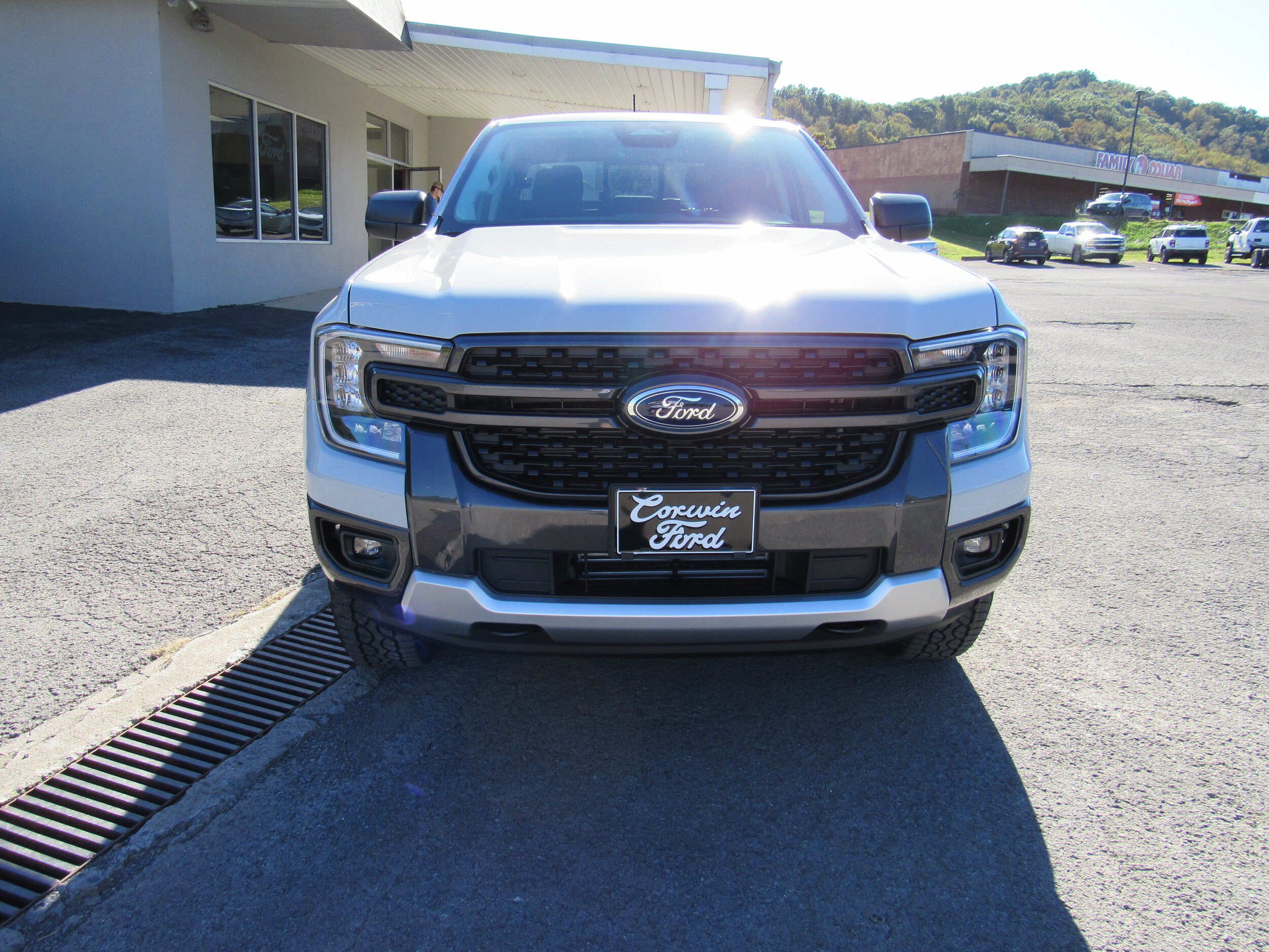 New 2026 Ford Ranger XLT w/ Equipment Group 301A High AWD/4WD image 2