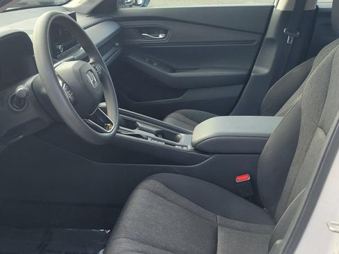 Used 2025 Honda Accord SE image 14