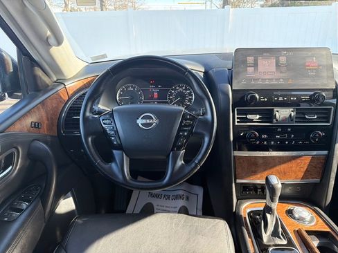 Used 2024 Nissan Armada SL image 23