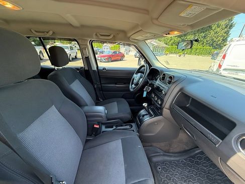 Used 2013 Jeep Patriot Sport w/ PWR Value Group FWD image 18