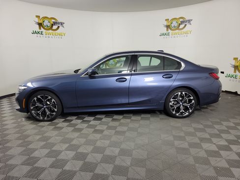 Used 2025 BMW 330i xDrive Sedan w/ M Sport Package AWD/4WD image 2