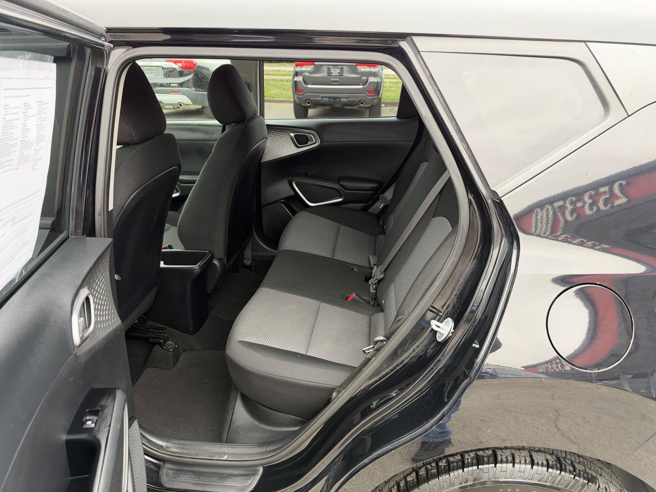 Used 2020 Kia Soul LX FWD image 11