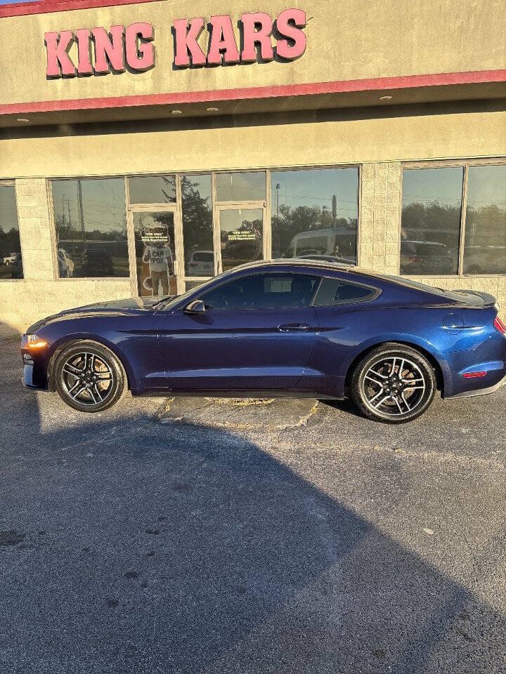Used 2018 Ford Mustang Coupe w/ Equipment Group 101A RWD image 2