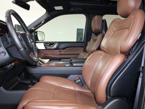 Used 2024 Lincoln Navigator L Reserve AWD/4WD image 24