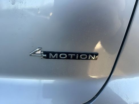 Used 2024 Volkswagen Atlas Cross Sport SE w/ Panoramic Sunroof Package image 14