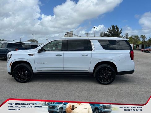 New 2026 GMC Yukon XL Denali w/ Denali Reserve Package image 4