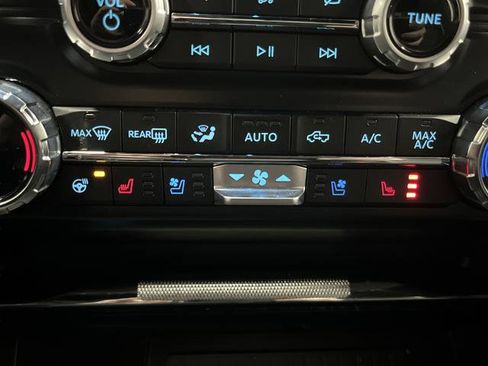 Used 2023 Ford F150 Lariat w/ Equipment Group 502A High image 8