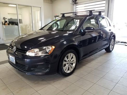 Used 2015 Volkswagen Golf TDI S image 2